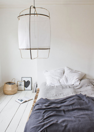 London Minimalist House Bedroom