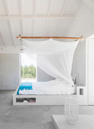 Concrete Bed with Graceful Bednet