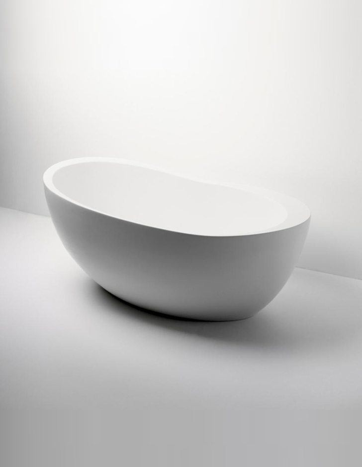 Freestanding soaker bathtub - Elegant