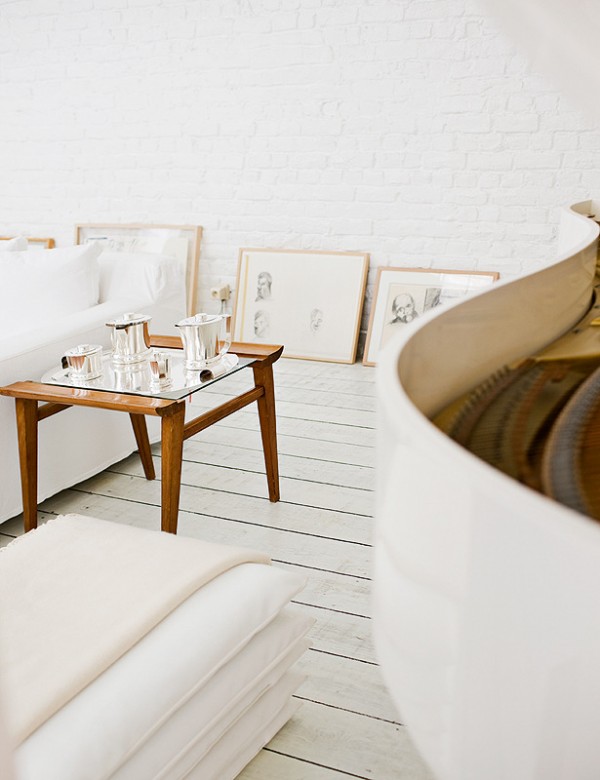 Johanne Riss's Loft Workshop All White | ideasgn