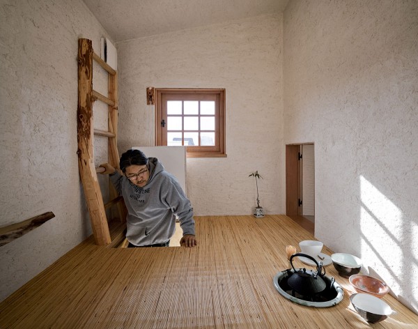 fujimori-terunobu-coal-house-tea-room-portrait