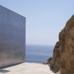 Cliff House in Tamariu by Jordi Garcés