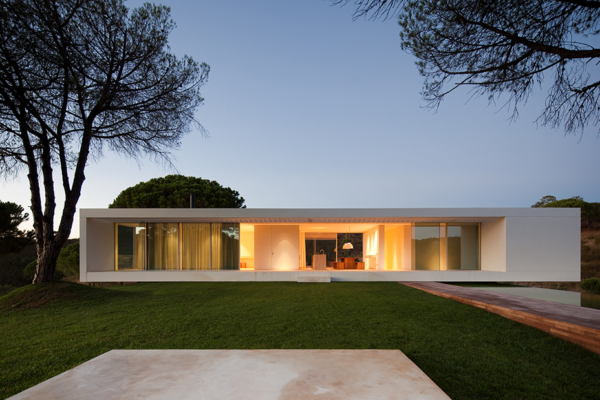 House in Melides by Pedro Reis Arquitecto