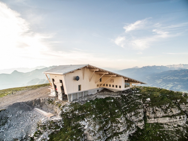 Summit Restaurant in Switzerland by Herzog de Meuron 3